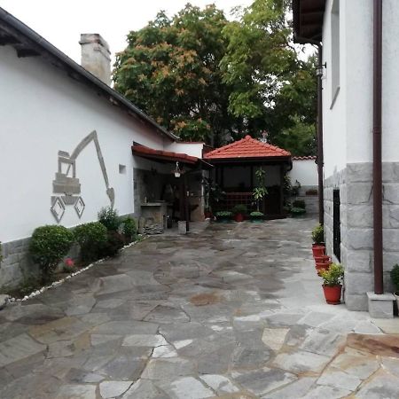 Къща В Центъра На Стрелча, Джакузи С Минерална Вода Zewnętrze zdjęcie